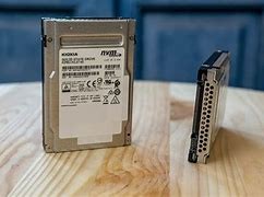 KIOXIA CM6-V Series KCM6XVUL6T40 - SSD - Enterprise, Mixed Use - 6400 GB - U.3 PCIe 4.0 (NVMe)