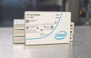 Solidigm D7 Series D7-P5520 - SSD - 3.84 TB - U.2 PCIe 4.0 x4 (NVMe)