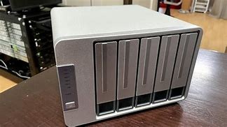 TerraMaster F5-422 - NAS server